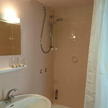 Self-service Boardinghouse